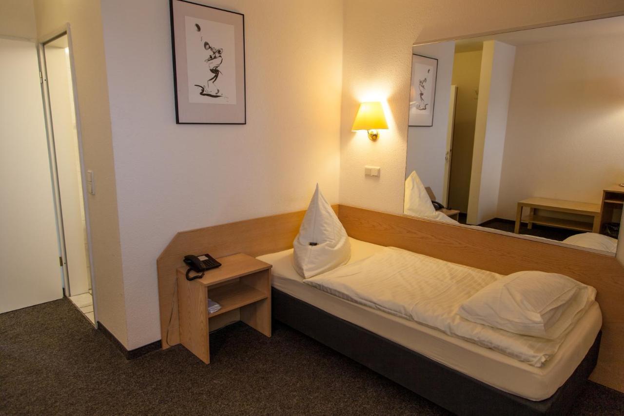Hotel Moerser Hof Eksteriør bilde